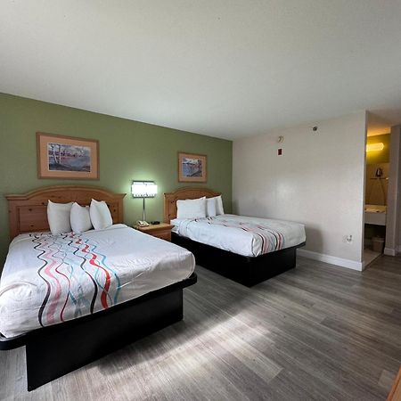 Regency Inn And Suites Stilwell Ngoại thất bức ảnh